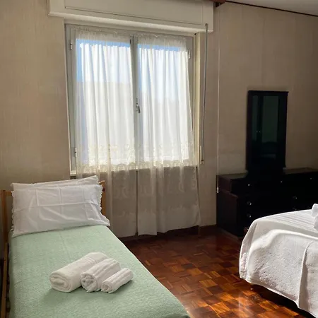 Casa Quanzito -casa Intera Con Giardino E Parcheggio Privato, Ideale Per Famiglie 別荘 デルヴィオ