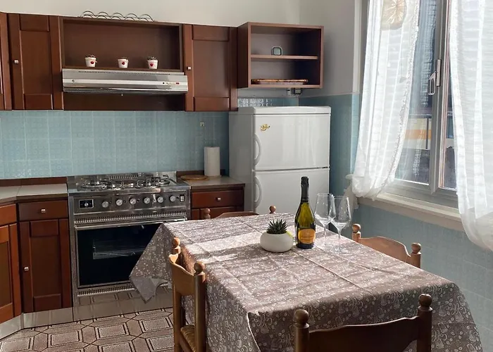Casa Quanzito -casa Intera Con Giardino E Parcheggio Privato, Ideale Per Famiglie Casa vacanze Dervio